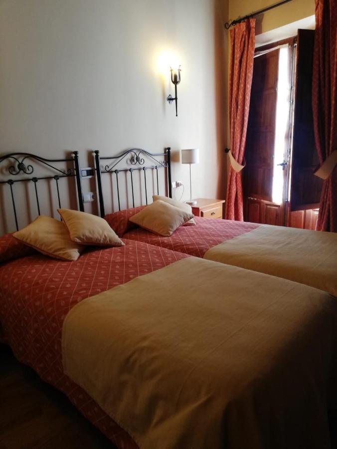 Hotel El Rincon Cuéllar Esterno foto